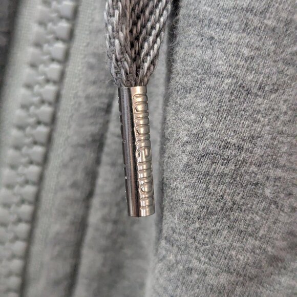 Lululemon Grey Catch A Breath Oversized Hoodie Athleisure Women's 6 Crop Yoga - Picture 7 of 9